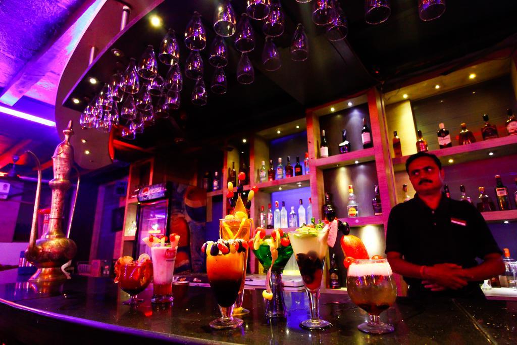 Hotel Rishi Regency Jabalpur Ngoại thất bức ảnh